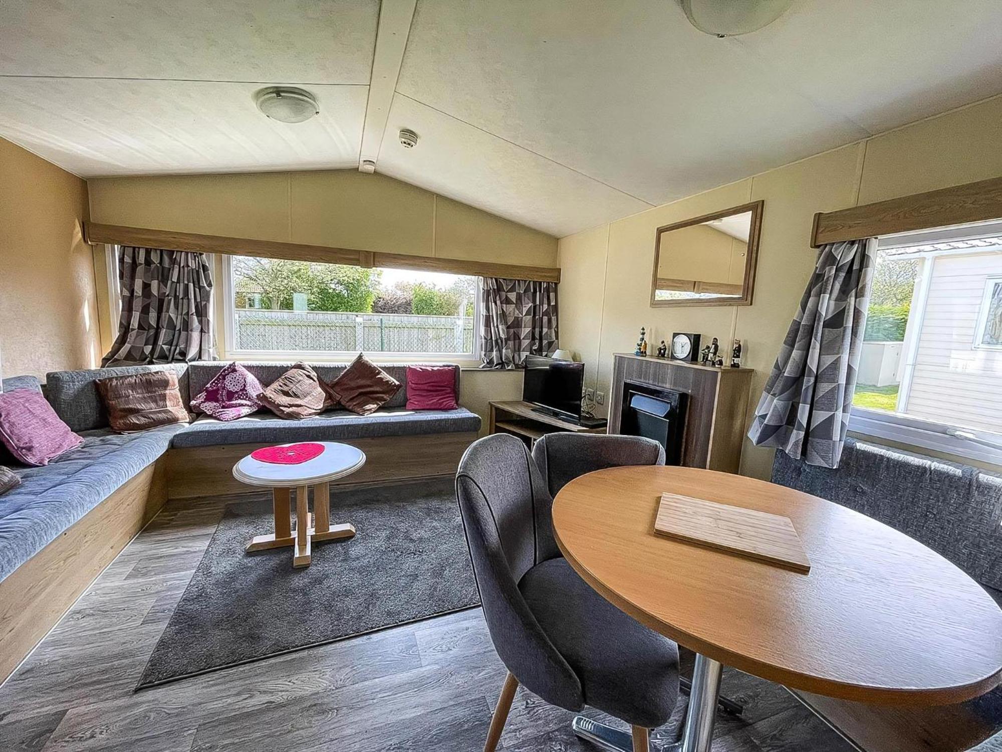 Lovely 6 Berth Caravan At Sunnydale Holiday Park Ref 35375S Louth  Ngoại thất bức ảnh