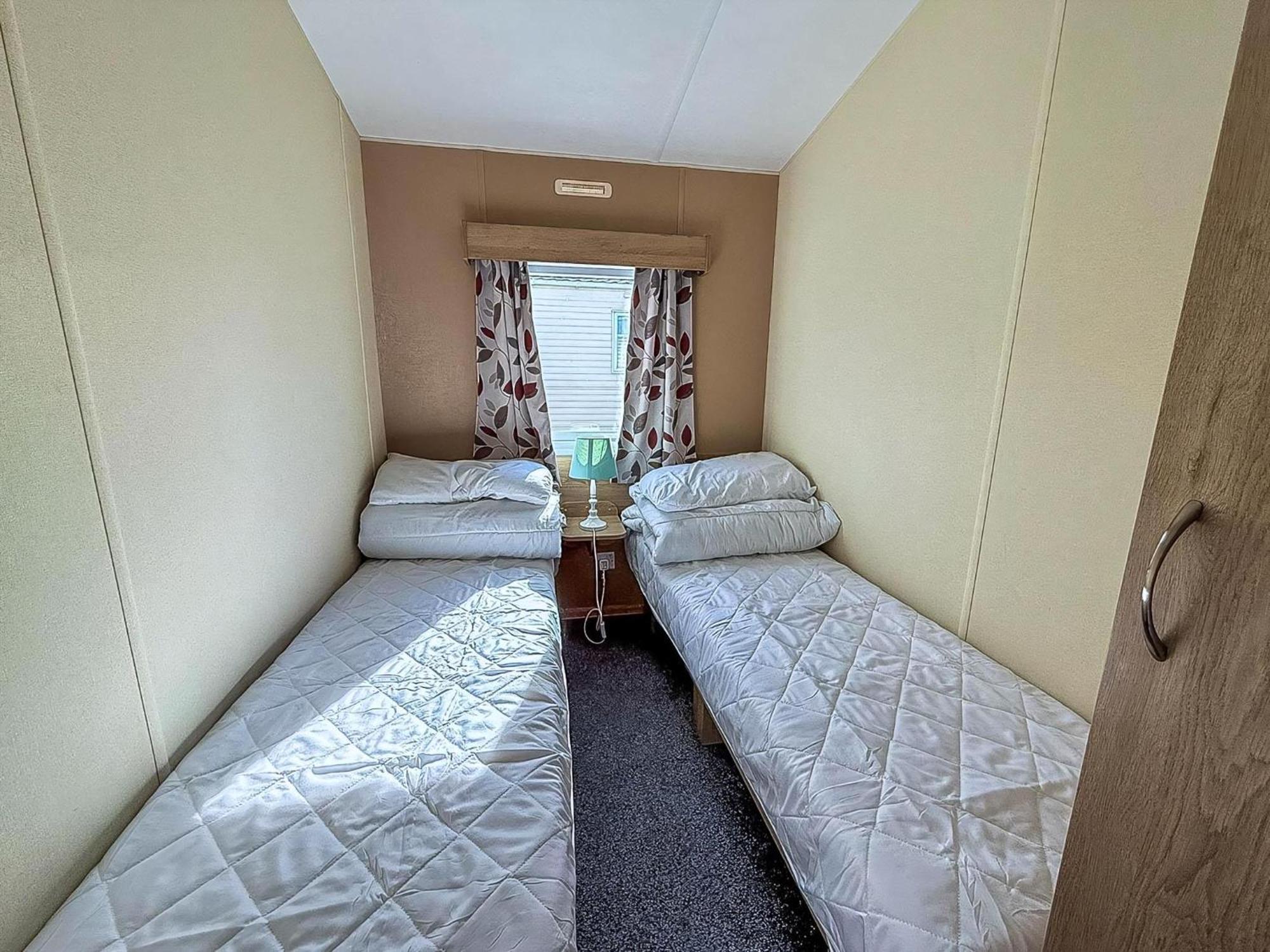 Lovely 6 Berth Caravan At Sunnydale Holiday Park Ref 35375S Louth  Ngoại thất bức ảnh